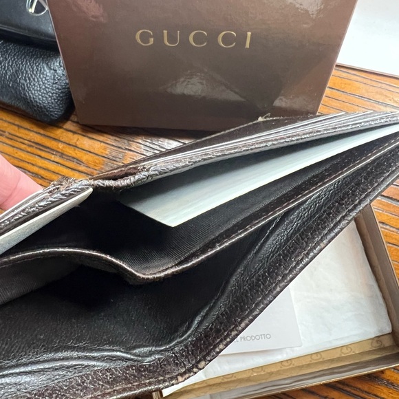 Gucci Bifold Wallet GG Canvas - Used Authentic with box and papers Retail $880 - Picture 5 of 7